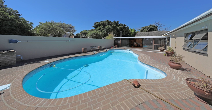 4 Bedroom Property for Sale in Panorama Western Cape